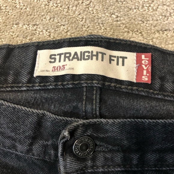 Levi’s 505 Jeans - Picture 3 of 5